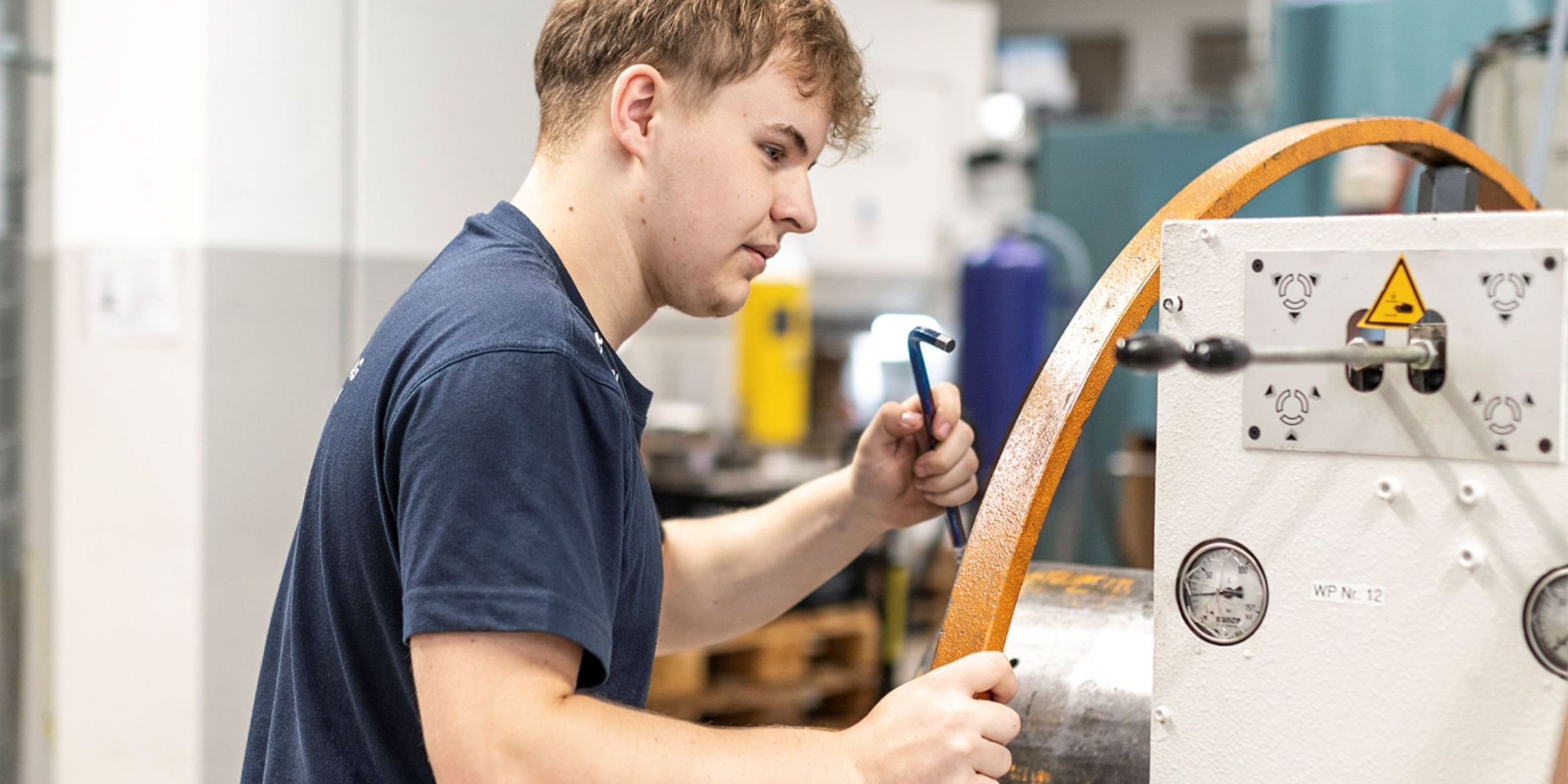 Fachmann_Betriebsunterhalt_2 - Kopie